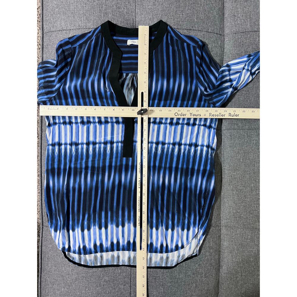 Vince Top Women 4 Blue Career Roll Tab Round Hem Tie Dye 100% Silk Popover - Picture 3 of 6